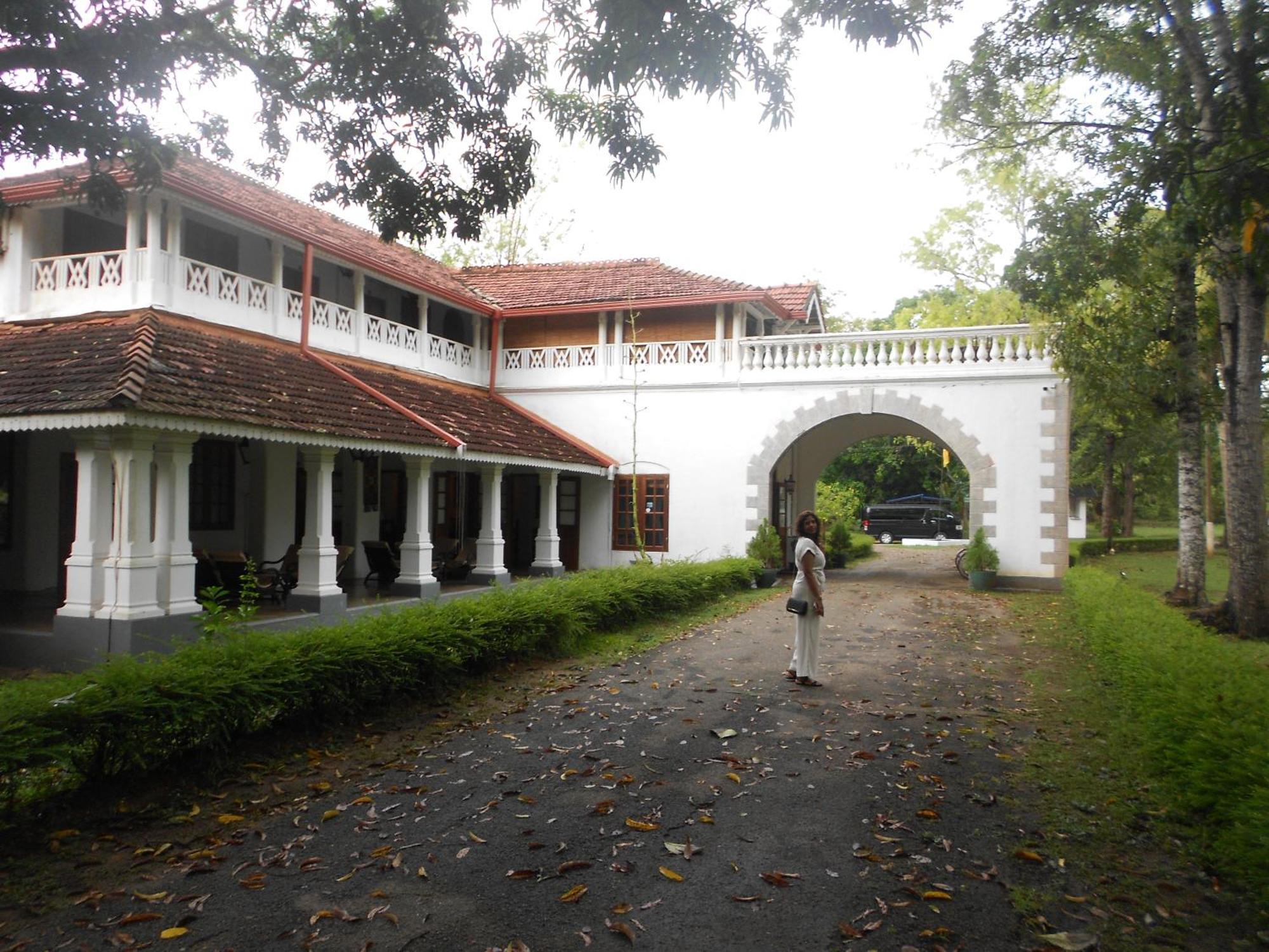 Shanith Guesthouse เนกอมโบ ภายนอก รูปภาพ