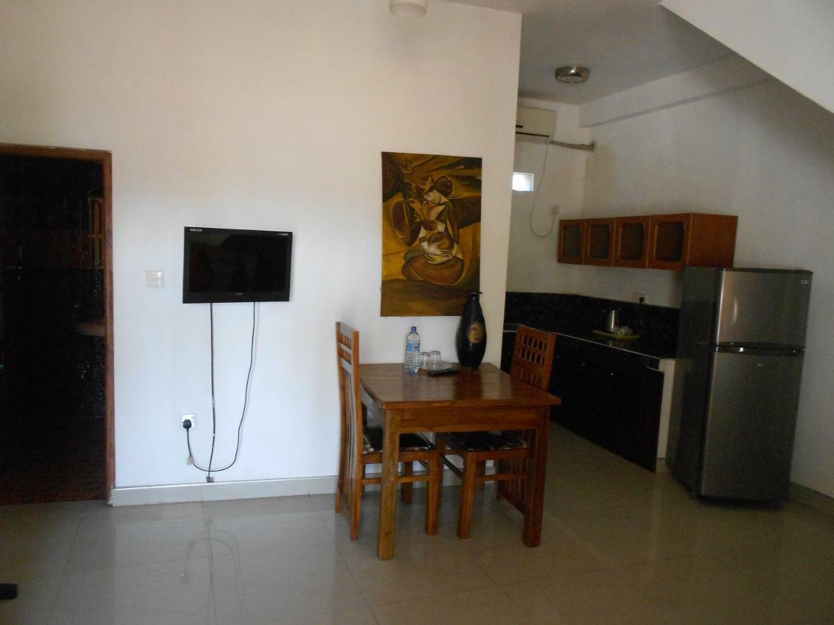 Shanith Guesthouse เนกอมโบ ภายนอก รูปภาพ